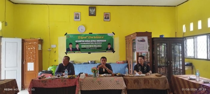 Tingkatkan Sinergi dan Mutu Pendidikan, Kepala MTsN 2 Bungo Hadiri Rakor K3M di MIN 3 Bungo