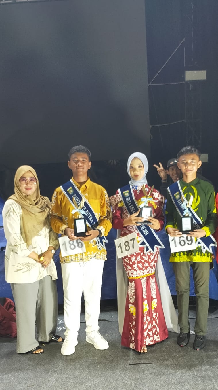 MTsN 2 BUNGO SUKSES RAIH PIALA DI ULANG TAHUN KABUPATEN BUNGO 