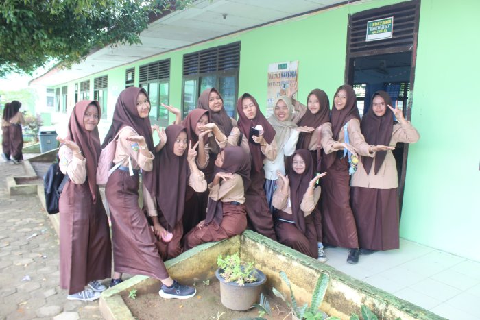 Tuntaskan Teori, Siswa Kelas IX MTsN 2 Bungo Bersiap Hadapi Rangkaian Ujian Praktik